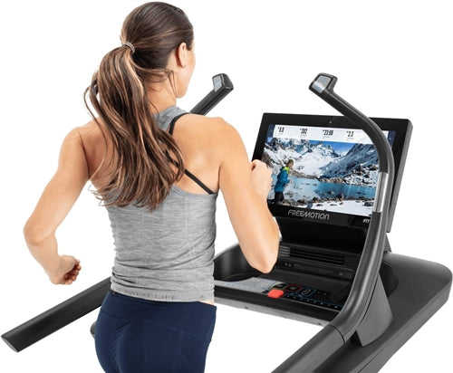 Freemotion i22.9 Incline Trainer w/Touch Screen (Remanufactured)