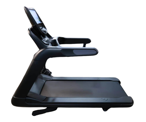 Precor TRM 885 Treadmill w/P82 Console (Remanufactured)