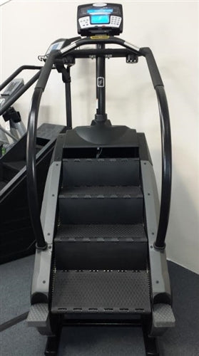 StairMaster Gauntlet Stepmill w/ LCD D-1 Console (Remanufactured)