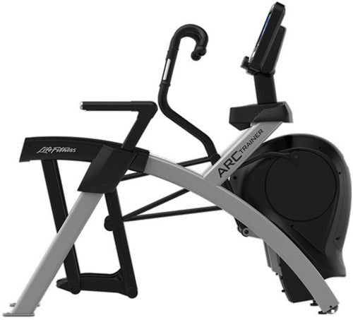 Life Fitness Discover SE3 HD Arc Trainer (Remanufactured)